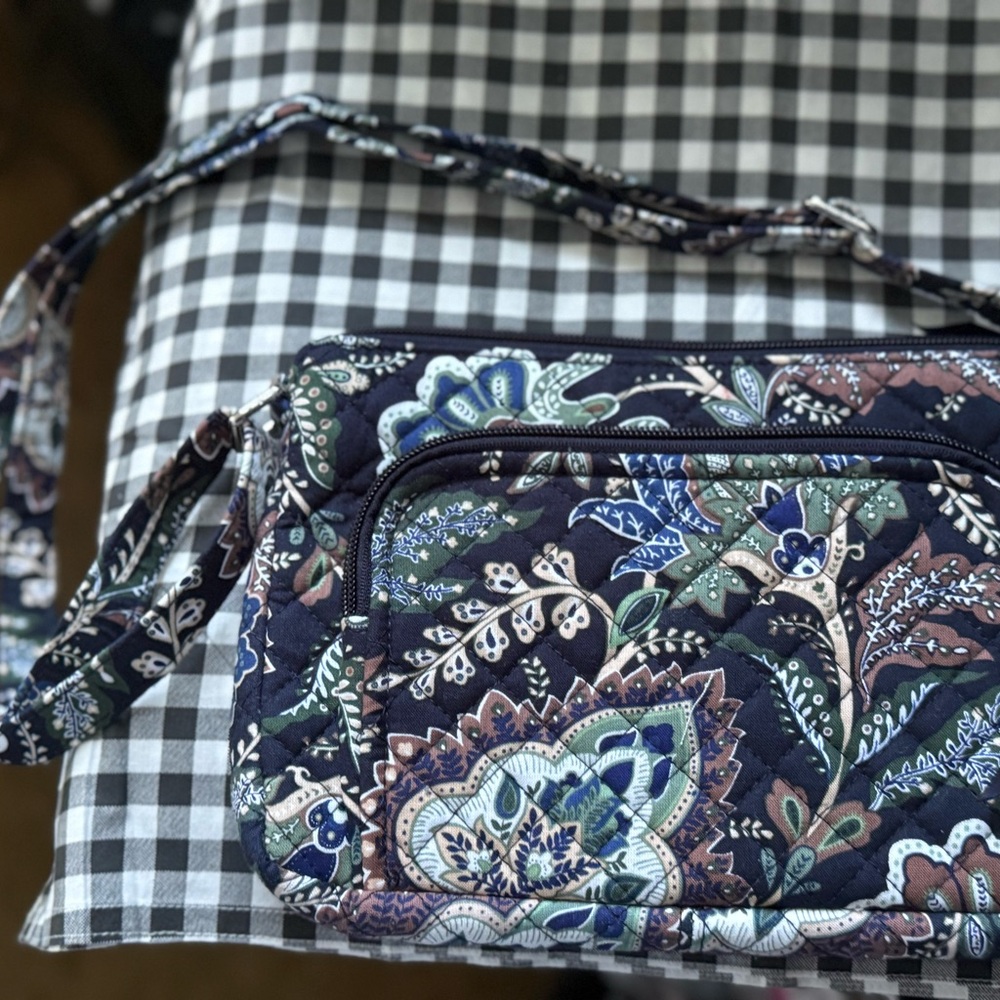 Vera Bradley Paisley Crossbody Bag in Blue/Green w/w front wallet card holder